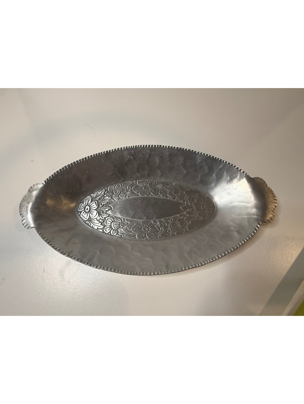 Vintage Everlast EMPC Intaglio Forged Aluminum Floral Serving Tray 13”